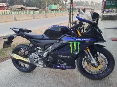 Yamaha YZF R15 Movistar